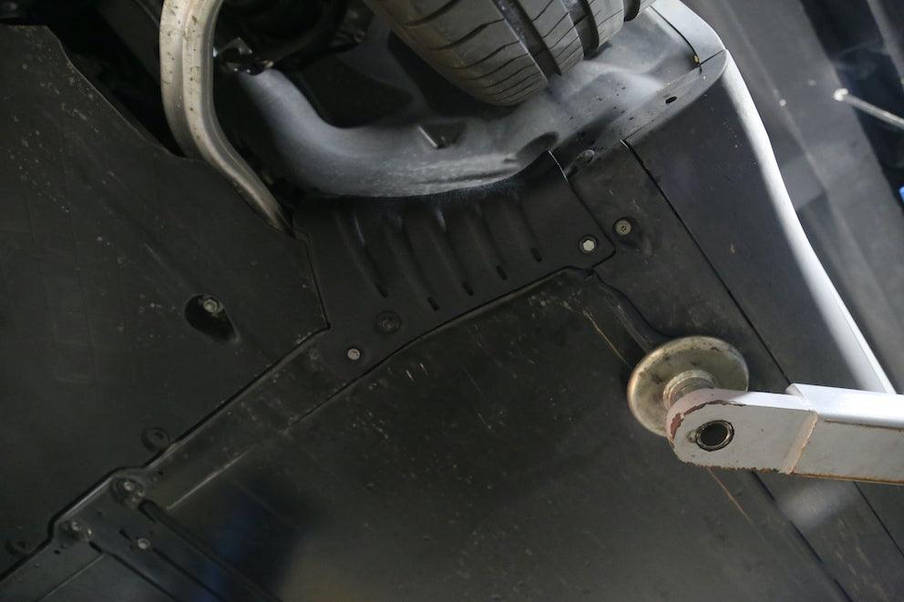 Coolant Hose Guard Plate For Model Y - TESDADDY